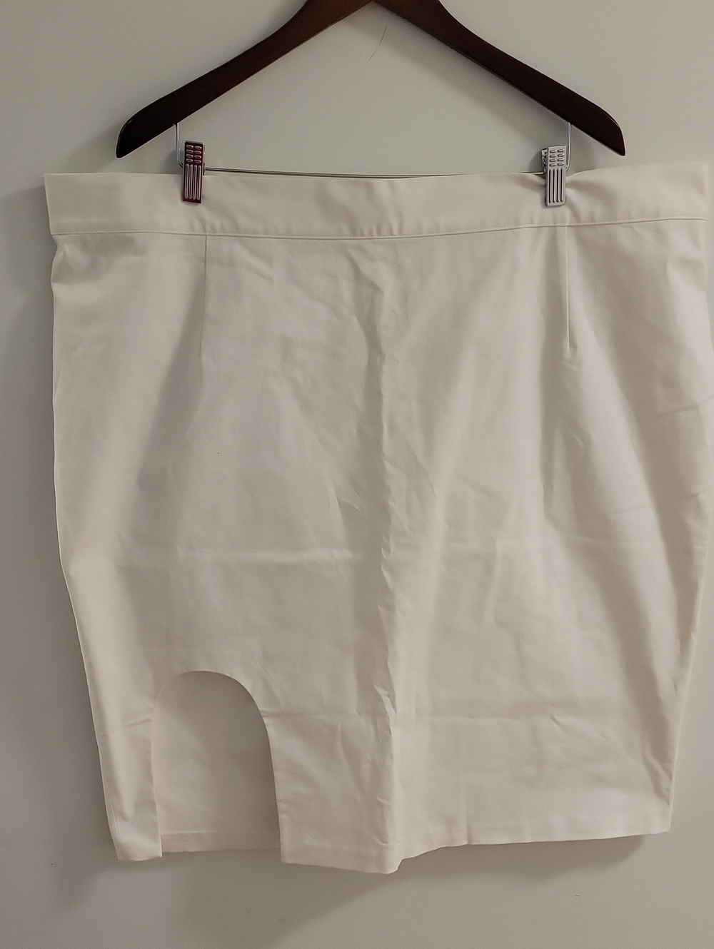 Universal Standard White Mini Skirt with Front Slit Size XL(26-28)